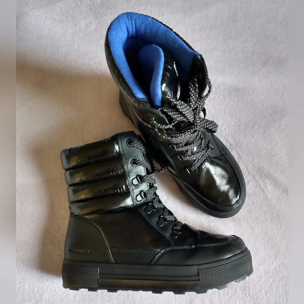 Like new Cougar Wahoo primaloft insulated boots